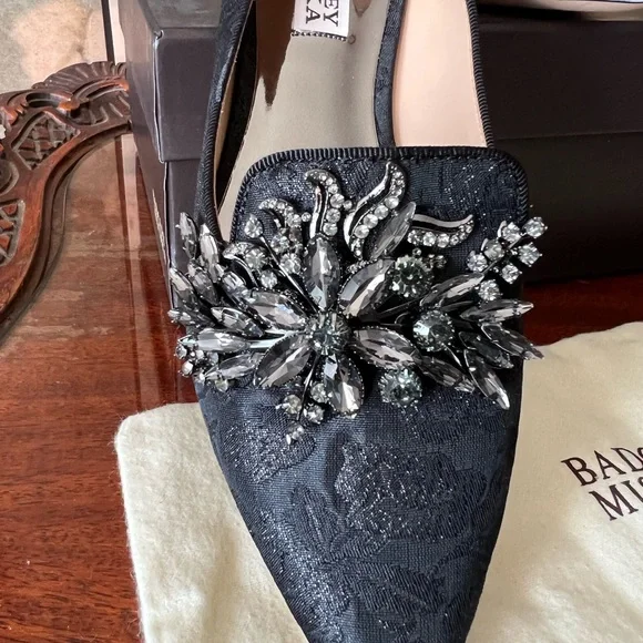 Badgley Mischka Women's Mandy Loafer Flat - New in Box - Size 6 - Picture 10 of 14